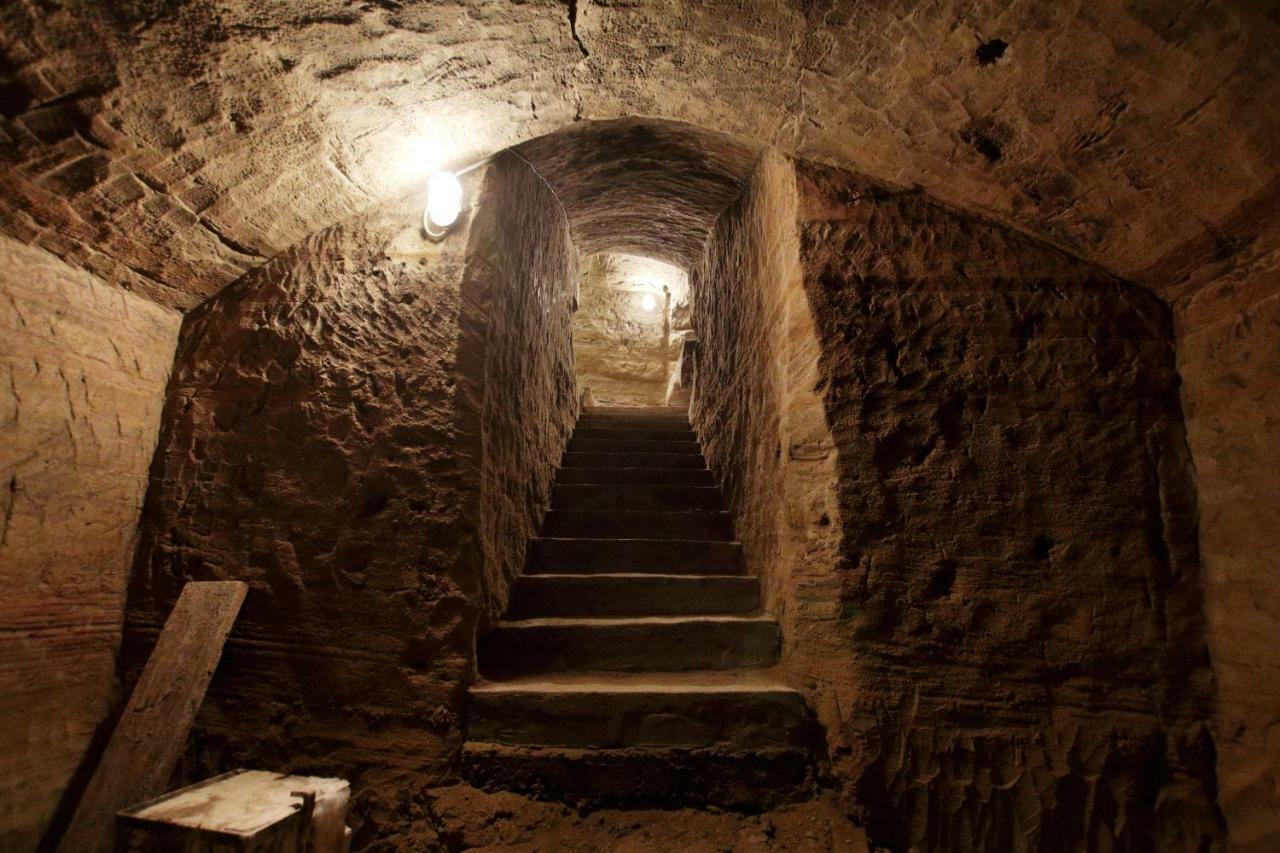 La Rocca Di Efisio Aparthotel Costigliole d’Asti Kültér fotó
