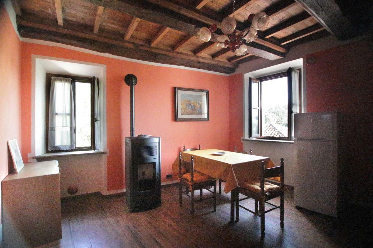 La Rocca Di Efisio Aparthotel Costigliole d’Asti Kültér fotó