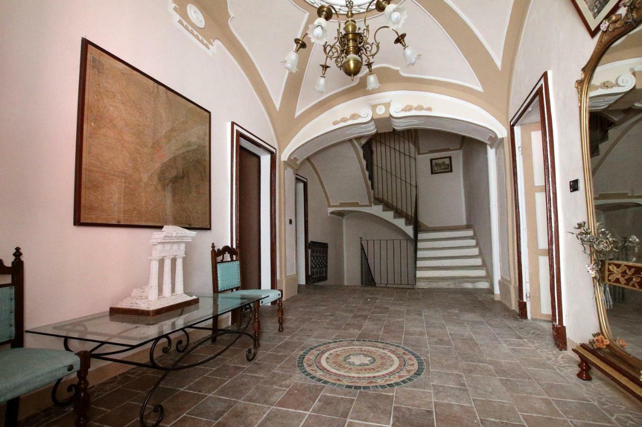 La Rocca Di Efisio Aparthotel Costigliole d’Asti Kültér fotó