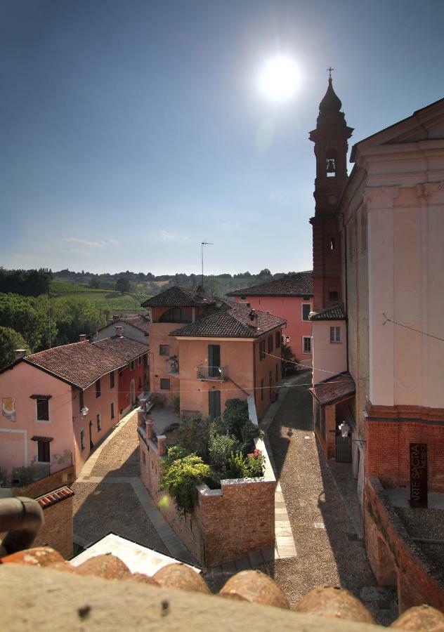 La Rocca Di Efisio Aparthotel Costigliole d’Asti Kültér fotó