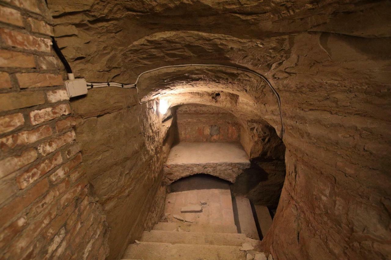 La Rocca Di Efisio Aparthotel Costigliole d’Asti Kültér fotó