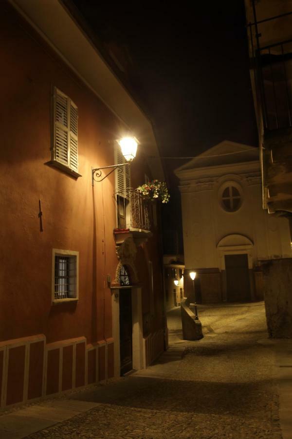 La Rocca Di Efisio Aparthotel Costigliole d’Asti Kültér fotó