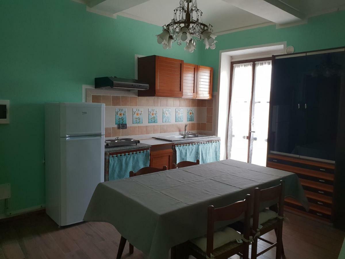 La Rocca Di Efisio Aparthotel Costigliole d’Asti Kültér fotó